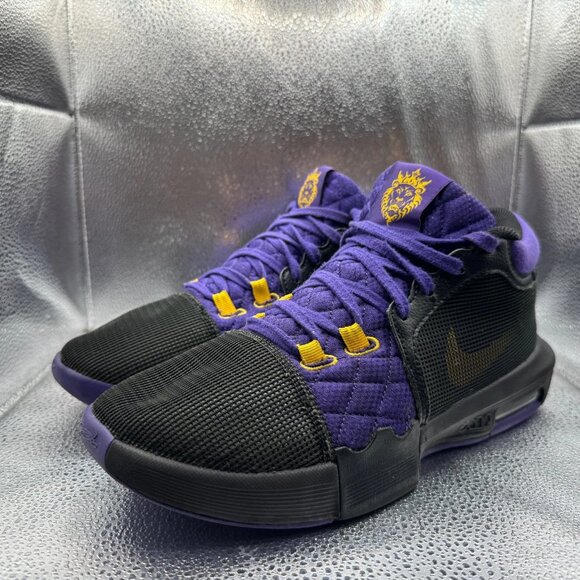 Size 9.5 Nike LeBron Witness 8 Lakers Purple Mens Basketball Shoes‎ FB2239-001